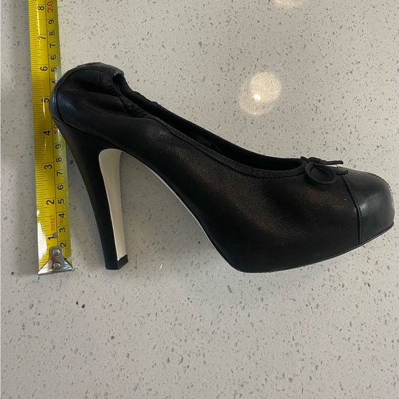 Chanel heels - Picture 5 of 8